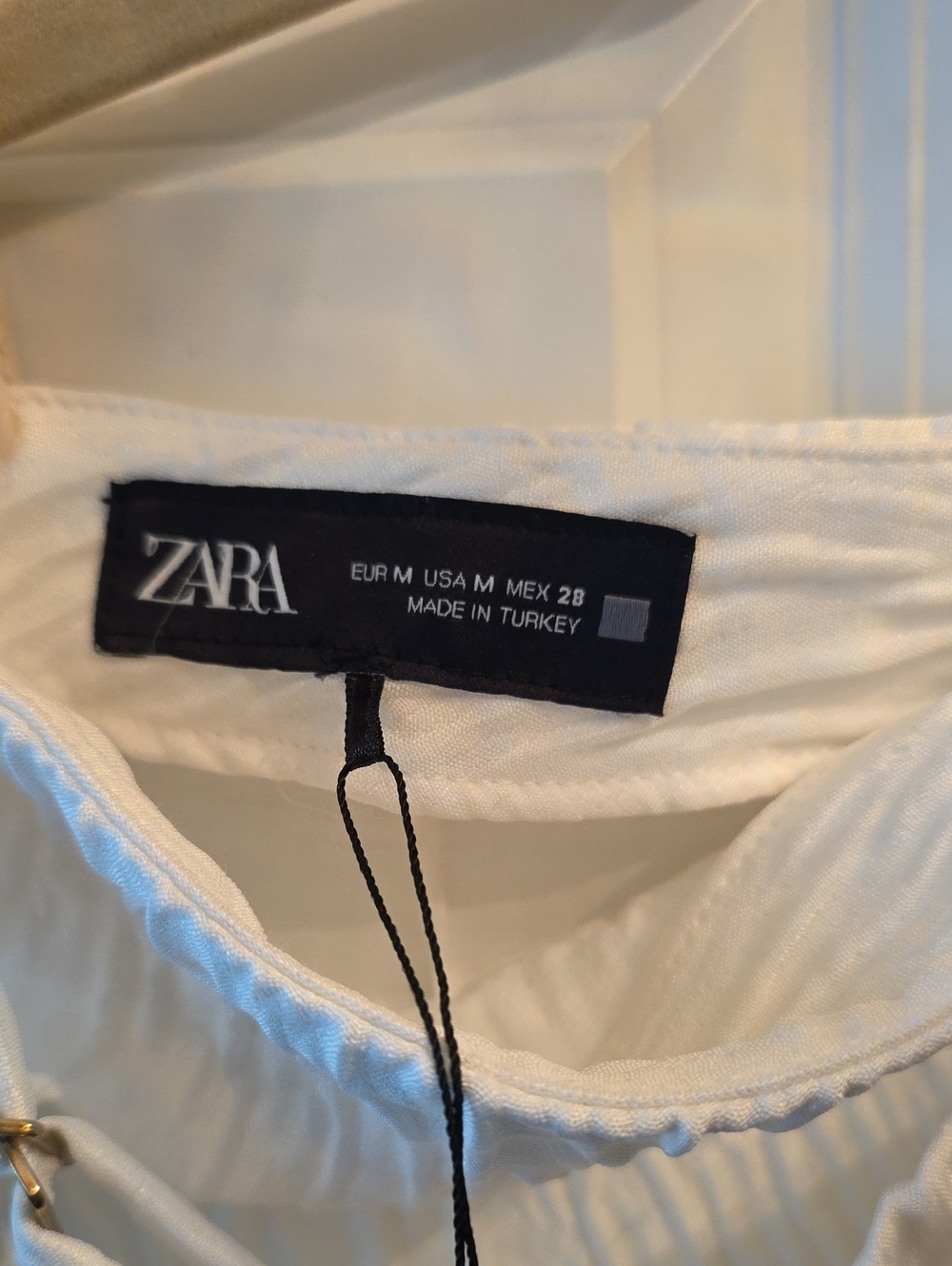 Zara White Textured Mini Skort - Picture 3 of 7